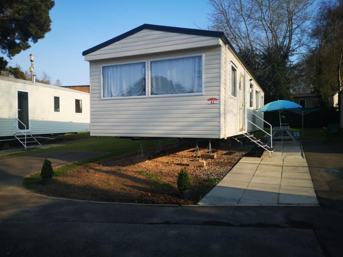 41 Orchard Bank, 3 Bed, Rockley Park Poole Villa Eksteriør bilde