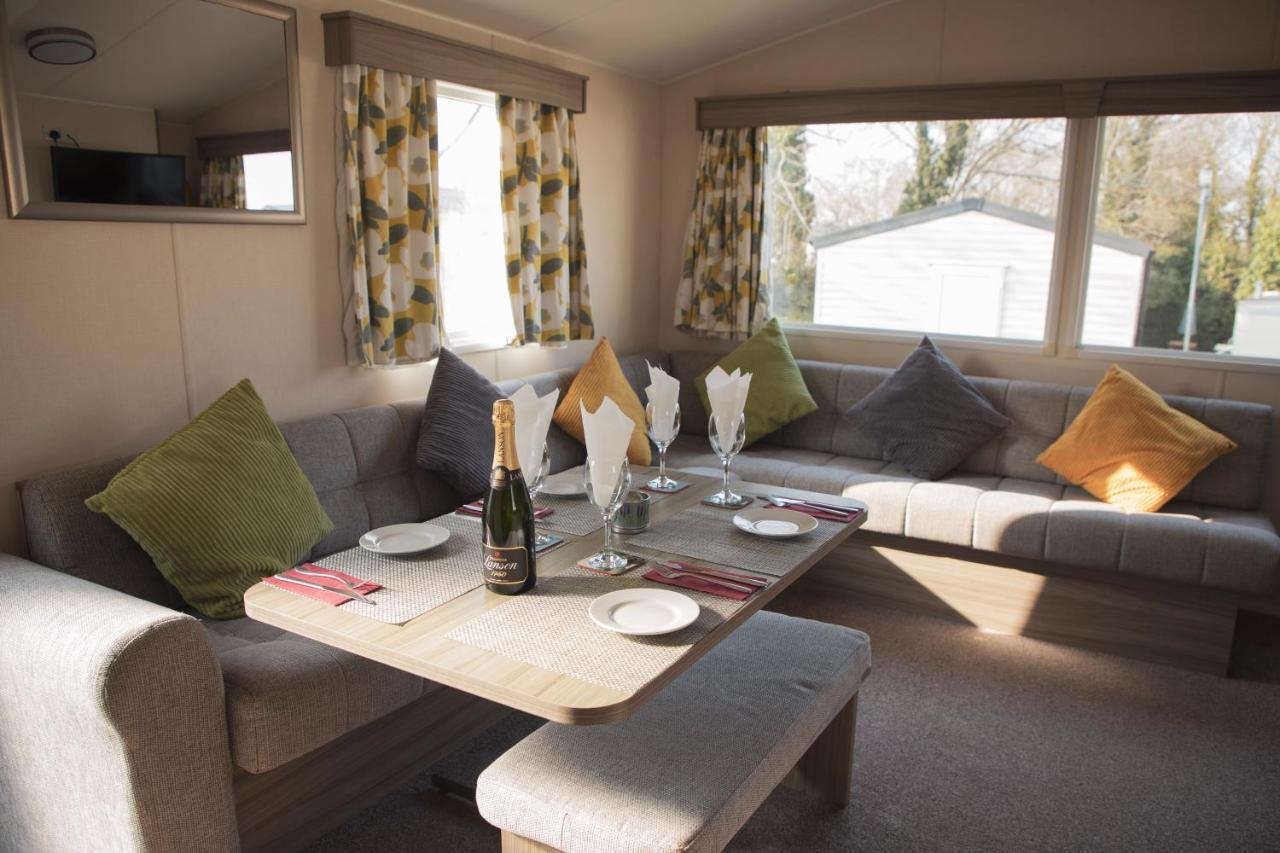 41 Orchard Bank, 3 Bed, Rockley Park Poole Villa Eksteriør bilde