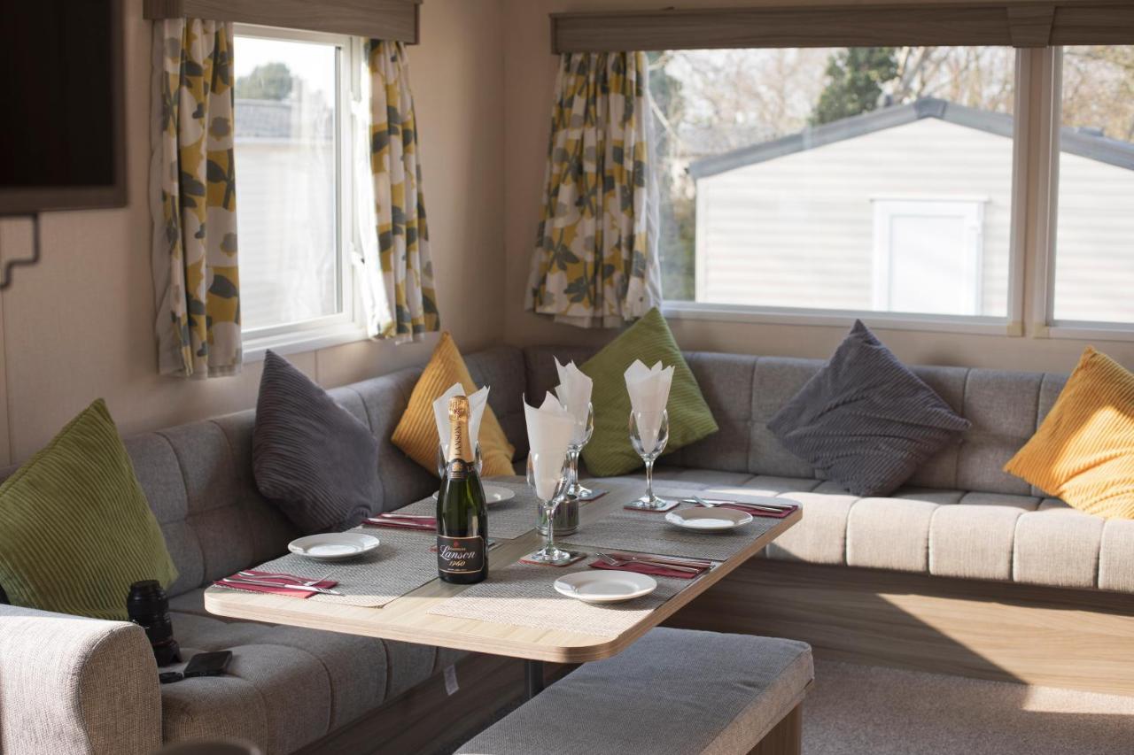 41 Orchard Bank, 3 Bed, Rockley Park Poole Villa Eksteriør bilde