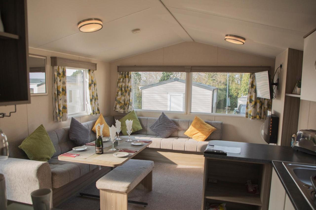 41 Orchard Bank, 3 Bed, Rockley Park Poole Villa Eksteriør bilde